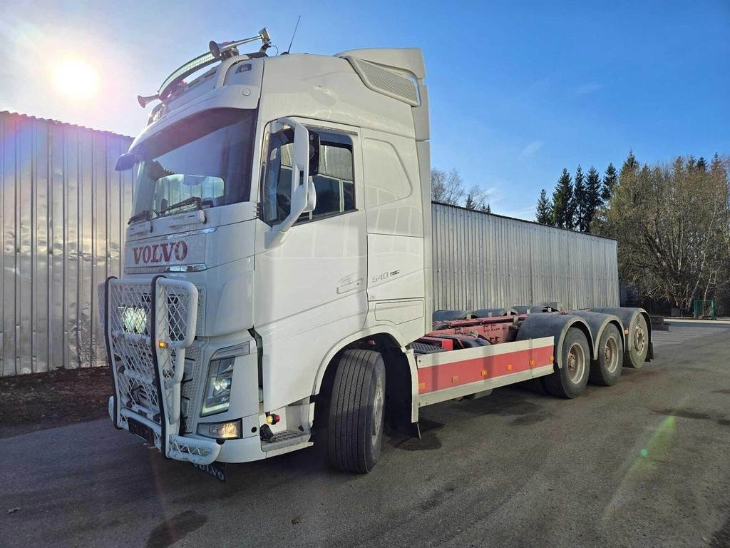 Volvo FH540 8X4 CHASSY - Camion şasiu: Foto 1 Volvo FH540 8X4 CHASSY - Camion şasiu: Foto 1