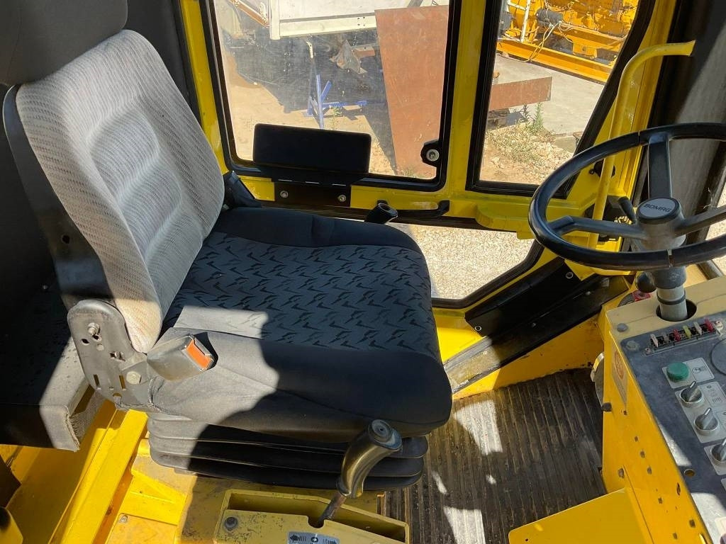 Cilindru compactor pentru asfalt Bomag BW161AD-2: Foto 17