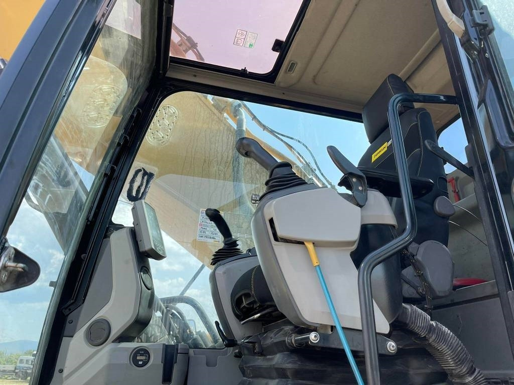 Excavator pe şenile CAT 352FL: Foto 14