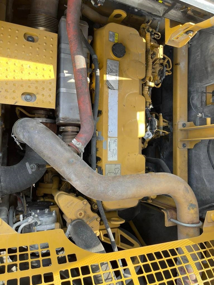 Excavator pe şenile CAT 352FL: Foto 13