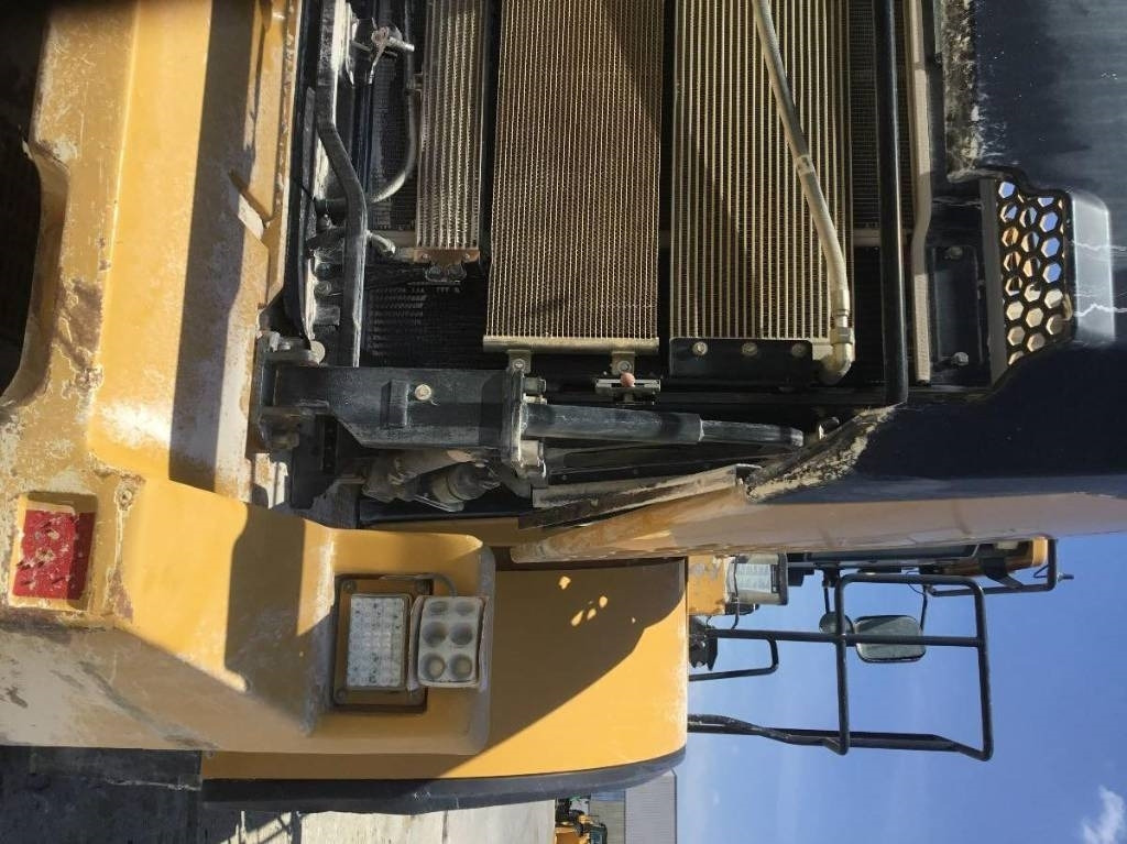 CAT 972 K - Încărcător frontal pe pneuri: Foto 4 CAT 972 K - Încărcător frontal pe pneuri: Foto 4