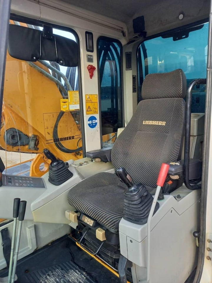 Liebherr R 924 B HD S L LITROIC - Excavator pe şenile: Foto 5 Liebherr R 924 B HD S L LITROIC - Excavator pe şenile: Foto 5