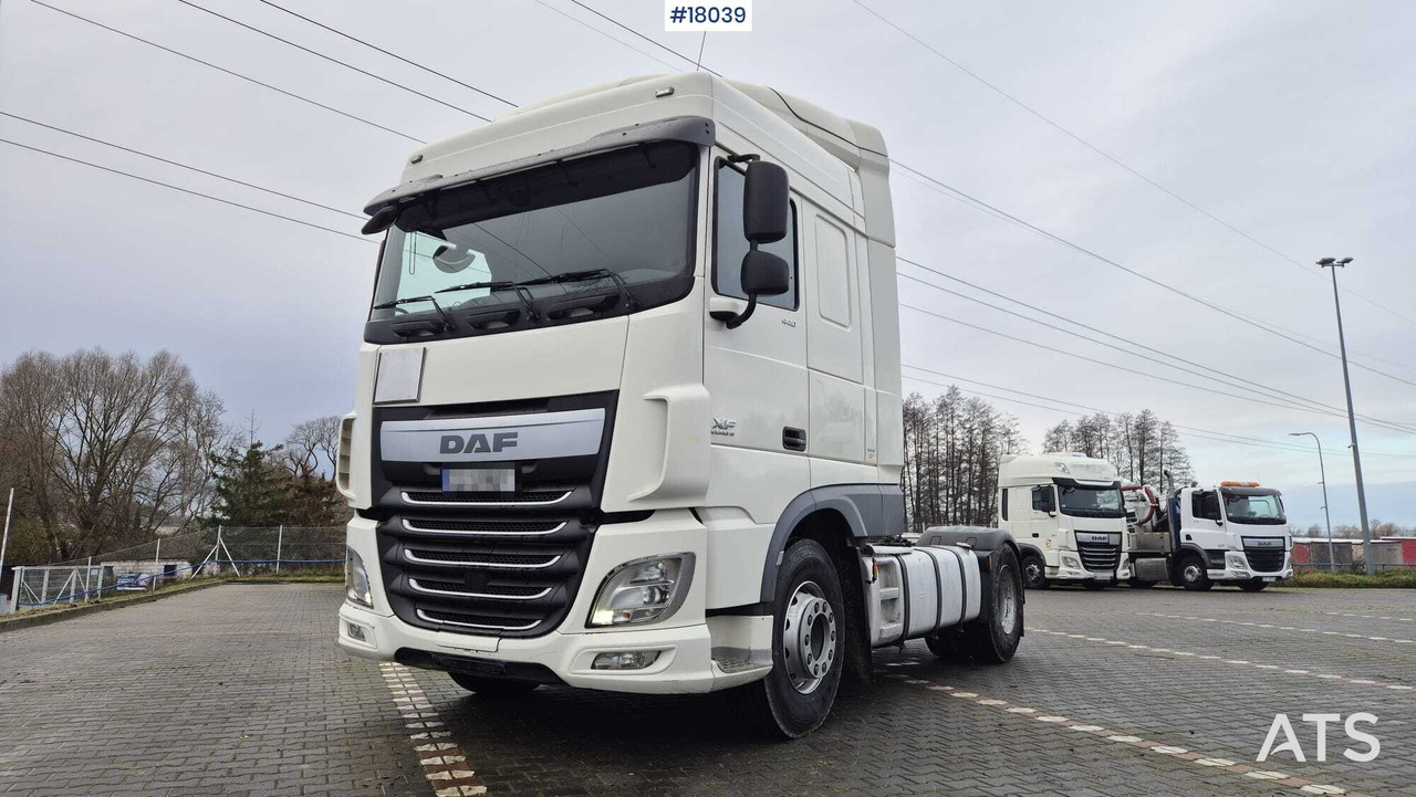 DAF XF 440 FT tractor unit (2017) Tipping hydraulics. - Cap tractor: Foto 2 DAF XF 440 FT tractor unit (2017) Tipping hydraulics. - Cap tractor: Foto 2