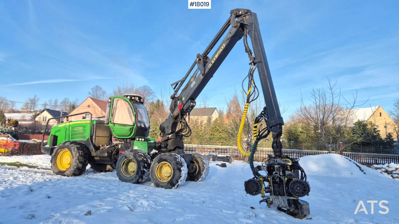 John Deere 1270E harvester (2009) - Harvester: Foto 1 John Deere 1270E harvester (2009) - Harvester: Foto 1