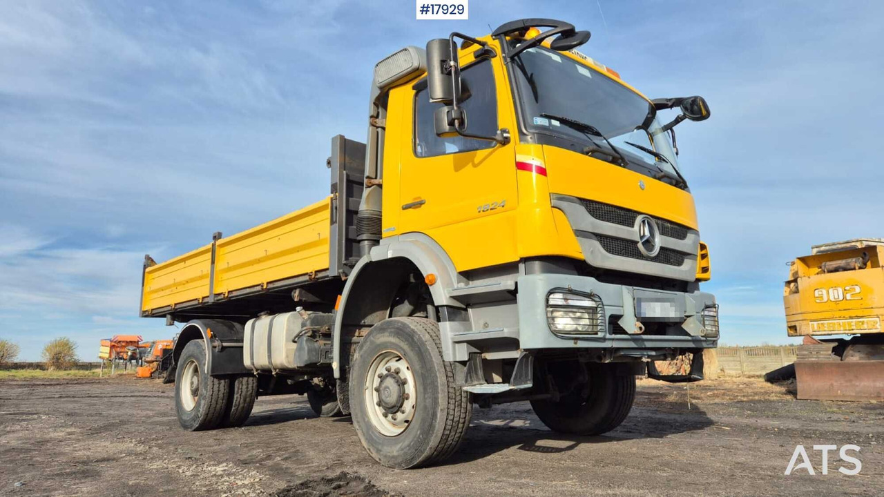 Mercedes-Benz 1824 4x4 dump truck (2005) - Camion basculantă: Foto 2 Mercedes-Benz 1824 4x4 dump truck (2005) - Camion basculantă: Foto 2