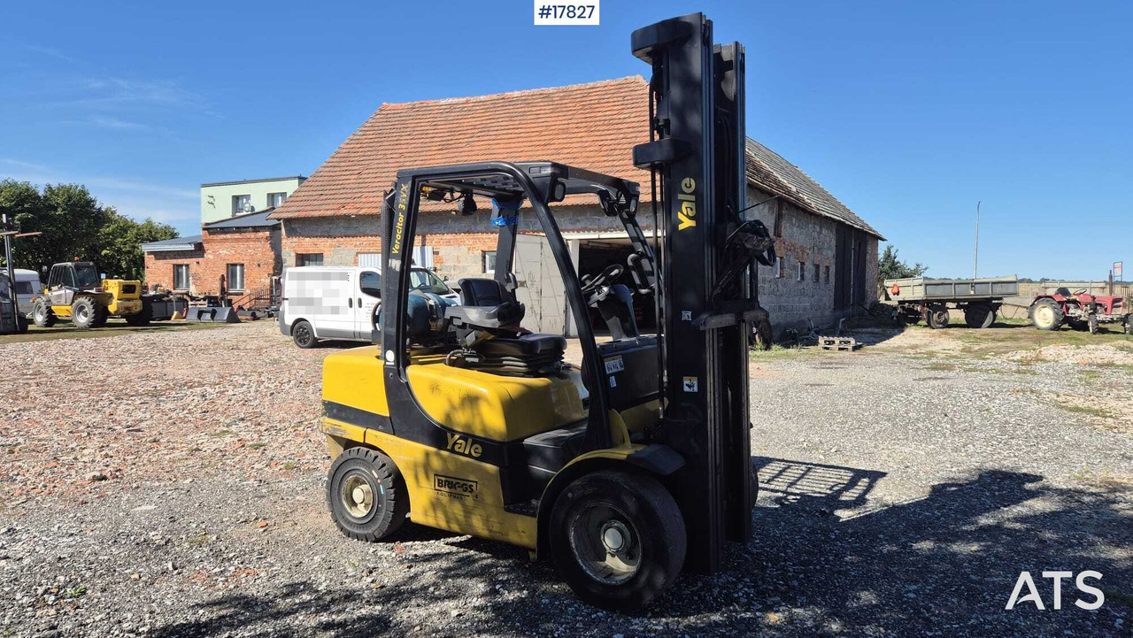 YALE GLP35VX Forklift (2017) - Stivuitor GPL: Foto 1 YALE GLP35VX Forklift (2017) - Stivuitor GPL: Foto 1