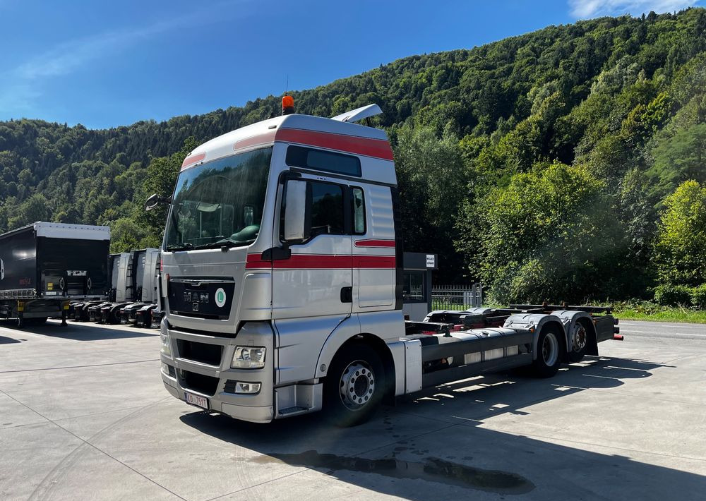 MAN TGX 18.480 // Euro 5 // 6x2 // BDF // Cały na poduszkach // Automat // - Camion şasiu: Foto 1 MAN TGX 18.480 // Euro 5 // 6x2 // BDF // Cały na poduszkach // Automat // - Camion şasiu: Foto 1