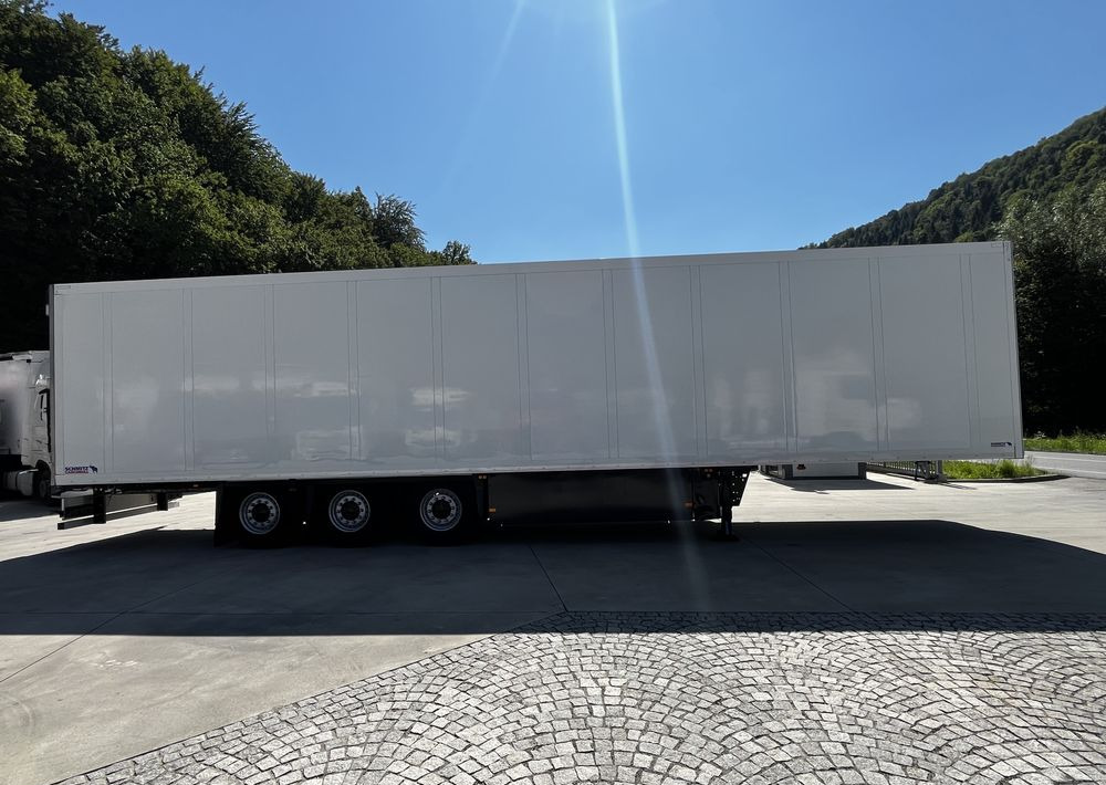 Schmitz Cargobull Chłodnia // 2010 Rok // 2 osie podnoszone // Doppelstock // Kosz paletowy // - Semiremorcă frigider: Foto 4 Schmitz Cargobull Chłodnia // 2010 Rok // 2 osie podnoszone // Doppelstock // Kosz paletowy // - Semiremorcă frigider: Foto 4
