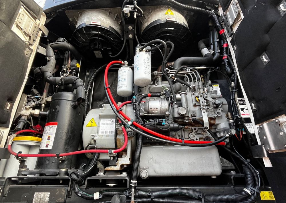 Semiremorcă frigider Schmitz Cargobull Chłodnia // Doppelstock // Oś podnoszona // Kosz Paletowy // Idealna!!!: Foto 18 Semiremorcă frigider Schmitz Cargobull Chłodnia // Doppelstock // Oś podnoszona // Kosz Paletowy // Idealna!!!: Foto 18