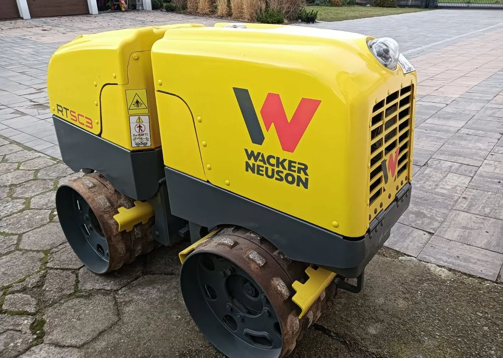 Wacker Neuson RTSC3 - Mini cilindru compactor: Foto 2 Wacker Neuson RTSC3 - Mini cilindru compactor: Foto 2