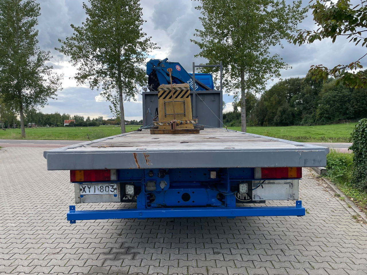 Volvo FH 16 FH16 420 with HMF 2820 crane with jib and front stamps Very Good Condition - Camion cu macara: Foto 4 Volvo FH 16 FH16 420 with HMF 2820 crane with jib and front stamps Very Good Condition - Camion cu macara: Foto 4