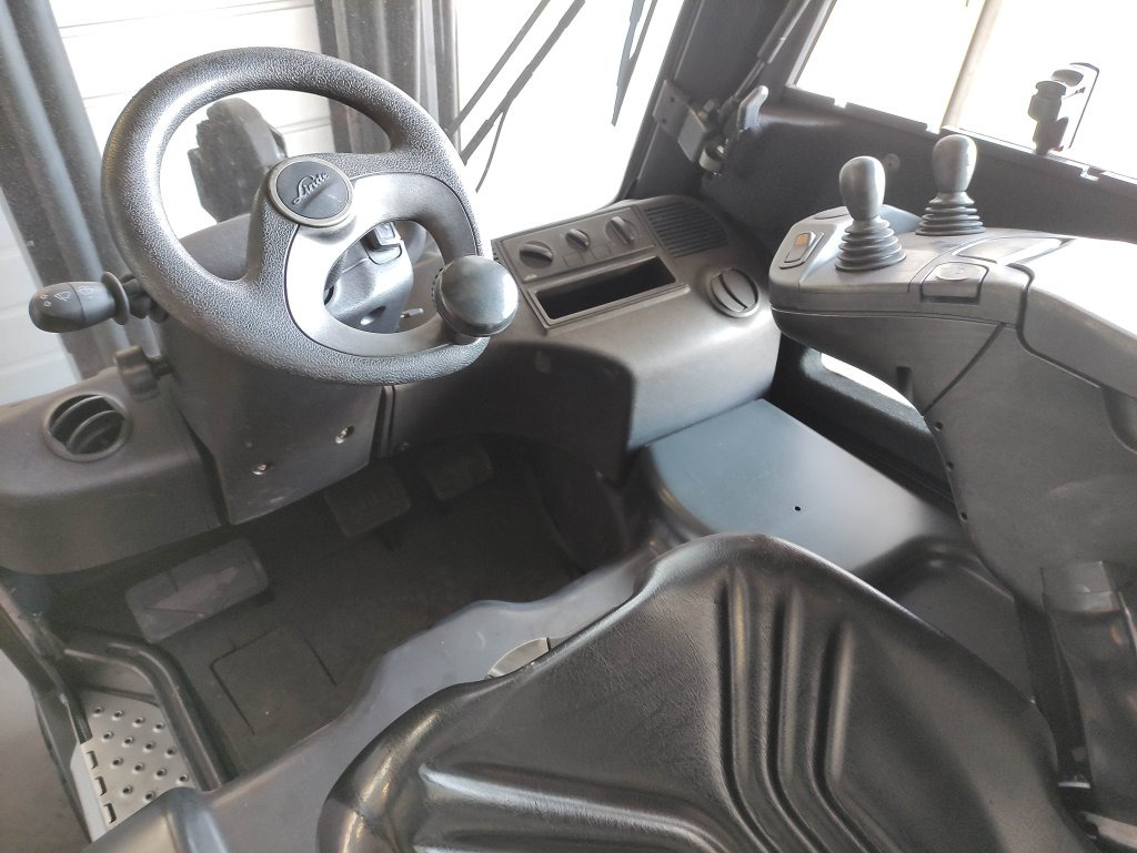 Linde E16PH-02-386 EVO - Electrostivuitor: Foto 5 Linde E16PH-02-386 EVO - Electrostivuitor: Foto 5