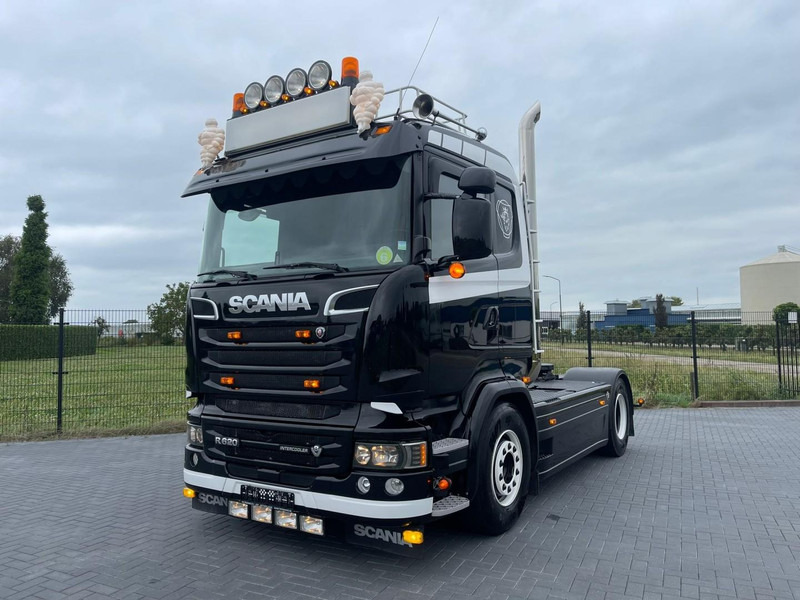 Scania R520 SHOW TRUCK, RETARDER, LEATHER SEATS, MANUEL! - Cap tractor: Foto 2 Scania R520 SHOW TRUCK, RETARDER, LEATHER SEATS, MANUEL! - Cap tractor: Foto 2