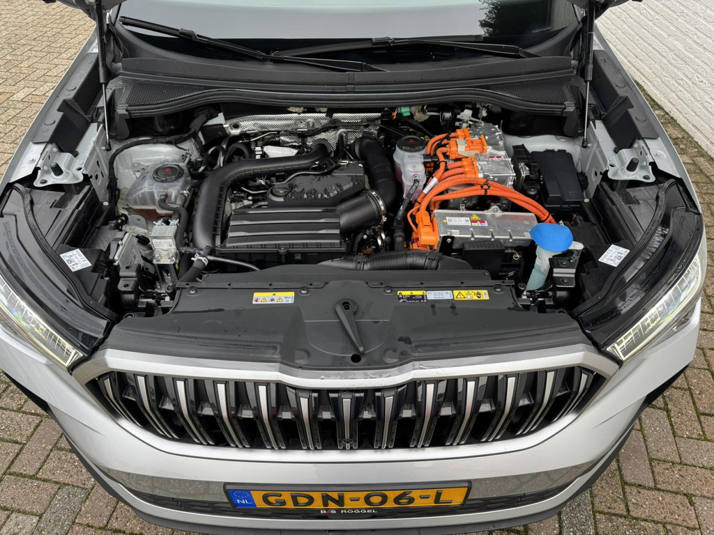 SUV Škoda Kodiaq-1.5 TSI PHEV Business Edition Full LED Adaptive cruis Climate Stoel-Stuurverwarming Apple / Android Navi Camera: Foto 44