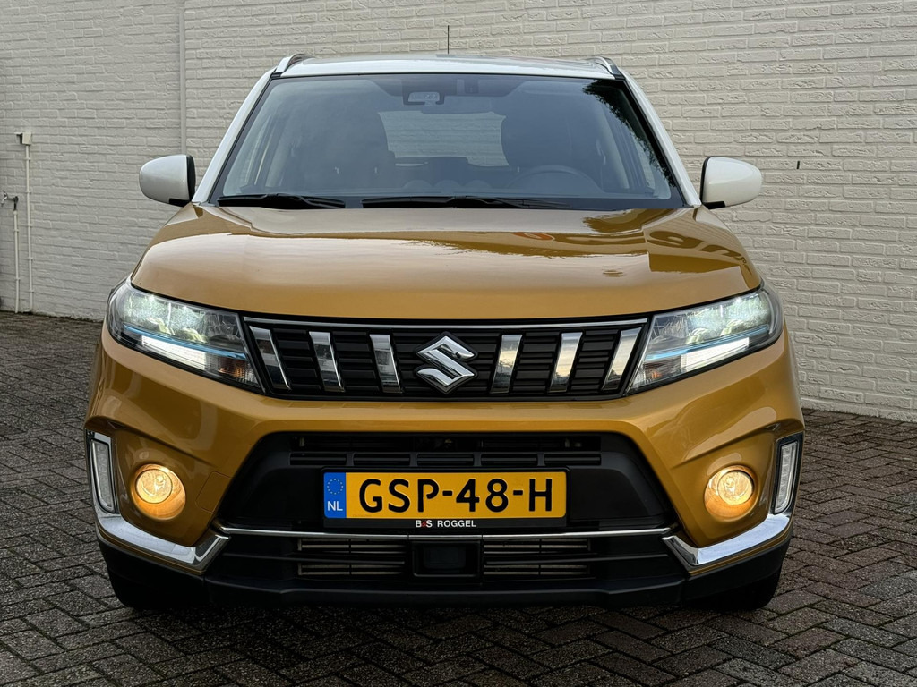 Suzuki Vitara-1.4 Boosterjet Select Smart Hybrid Camera Dodehoek Adaptieve cruise Clima Verwarmde stoelen - SUV: Foto 3 Suzuki Vitara-1.4 Boosterjet Select Smart Hybrid Camera Dodehoek Adaptieve cruise Clima Verwarmde stoelen - SUV: Foto 3