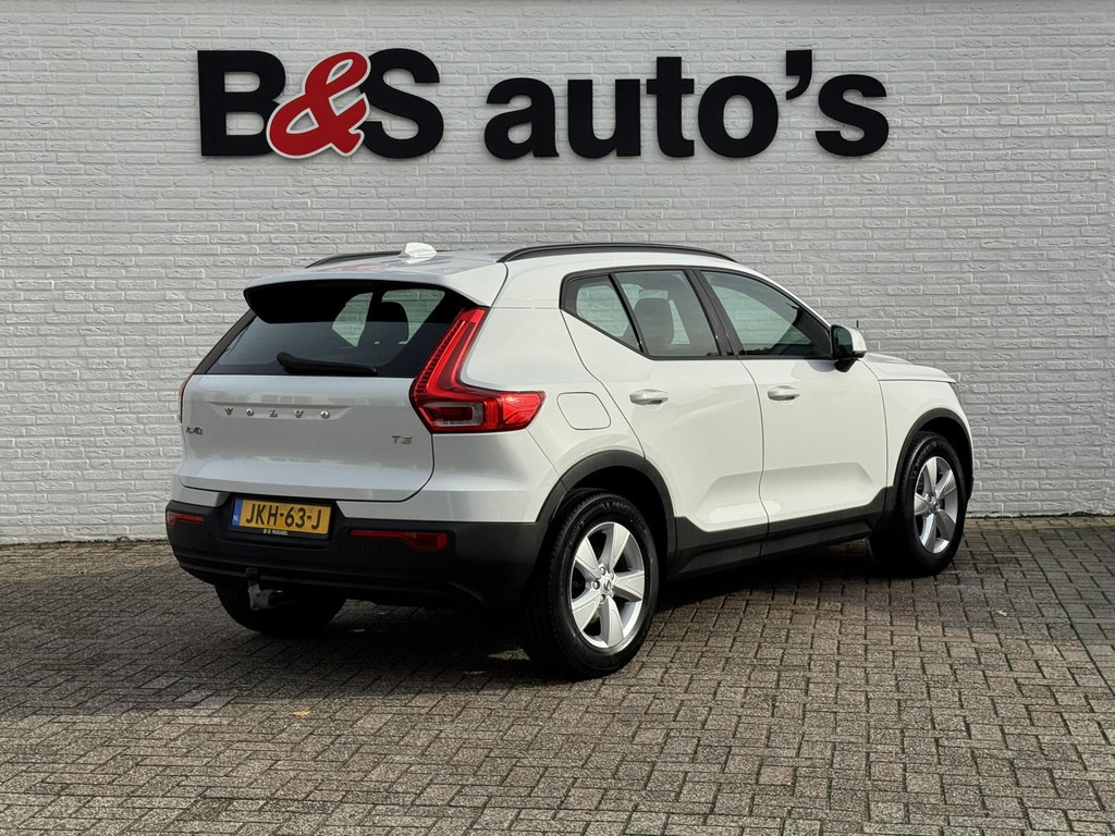 Volvo XC40-1.5 T3 Adaptive cruise Climate control Stoelverwarming Navigatie LED koplampen parkeersensor achter - Automobil: Foto 2 Volvo XC40-1.5 T3 Adaptive cruise Climate control Stoelverwarming Navigatie LED koplampen parkeersensor achter - Automobil: Foto 2