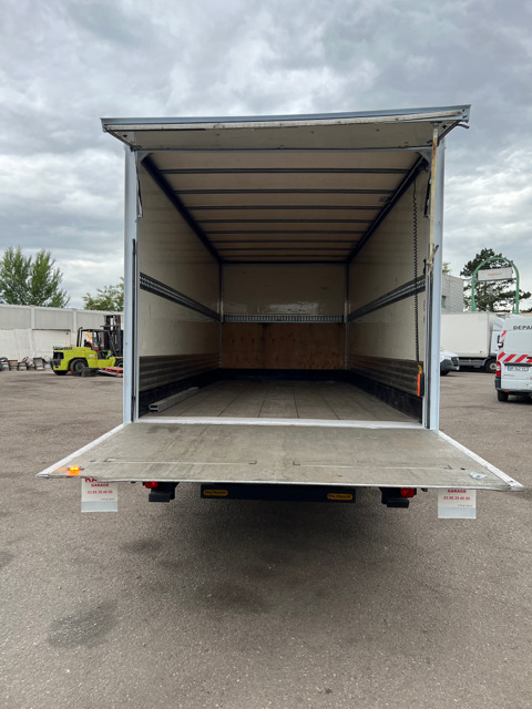 FUSO CANTER - Camion furgon: Foto 2 FUSO CANTER - Camion furgon: Foto 2