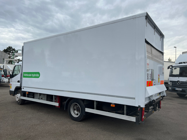 FUSO CANTER - Camion furgon: Foto 4 FUSO CANTER - Camion furgon: Foto 4