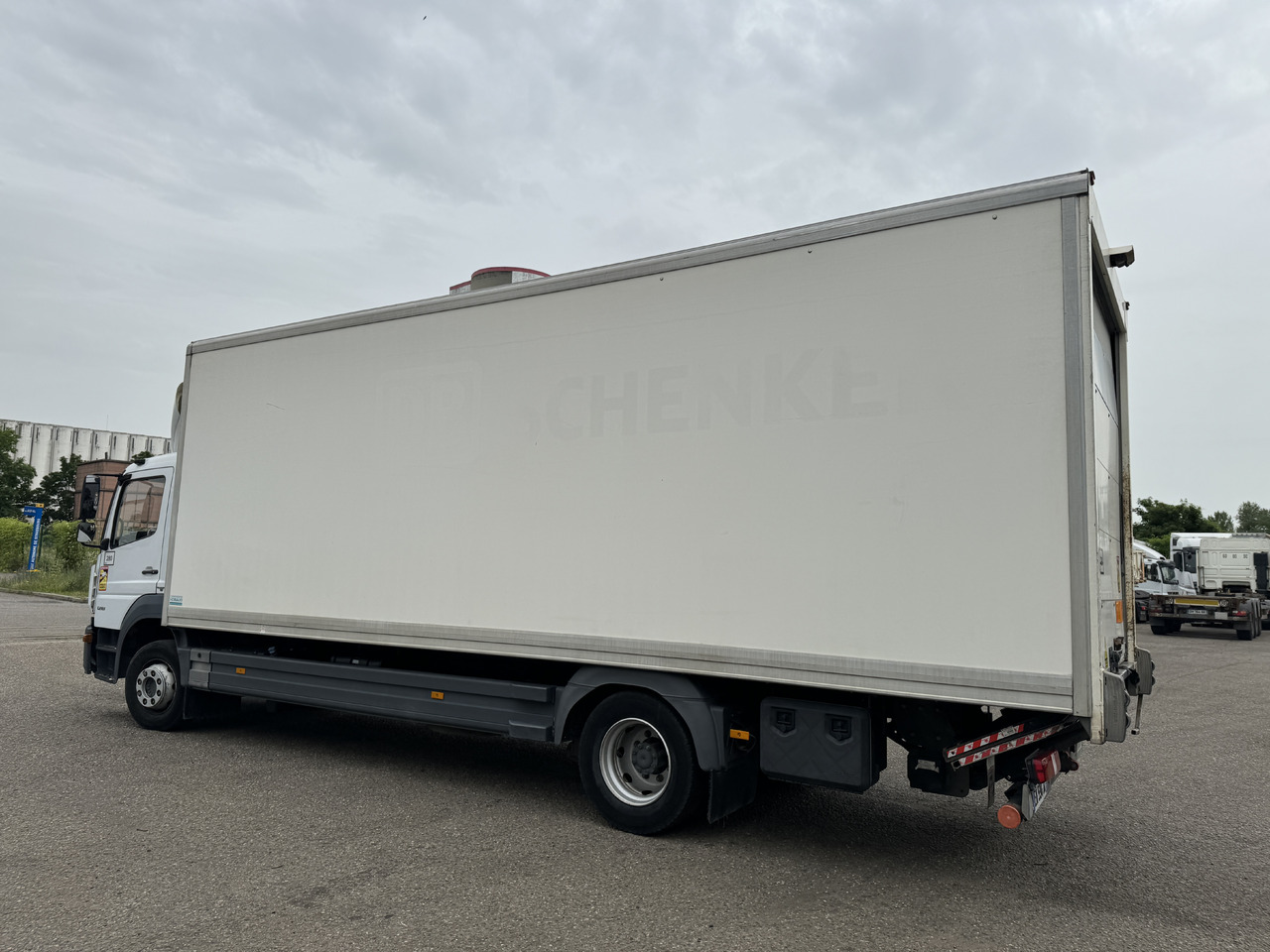 MERCEDES-BENZ ATEGO 1218 - Camion furgon: Foto 5 MERCEDES-BENZ ATEGO 1218 - Camion furgon: Foto 5