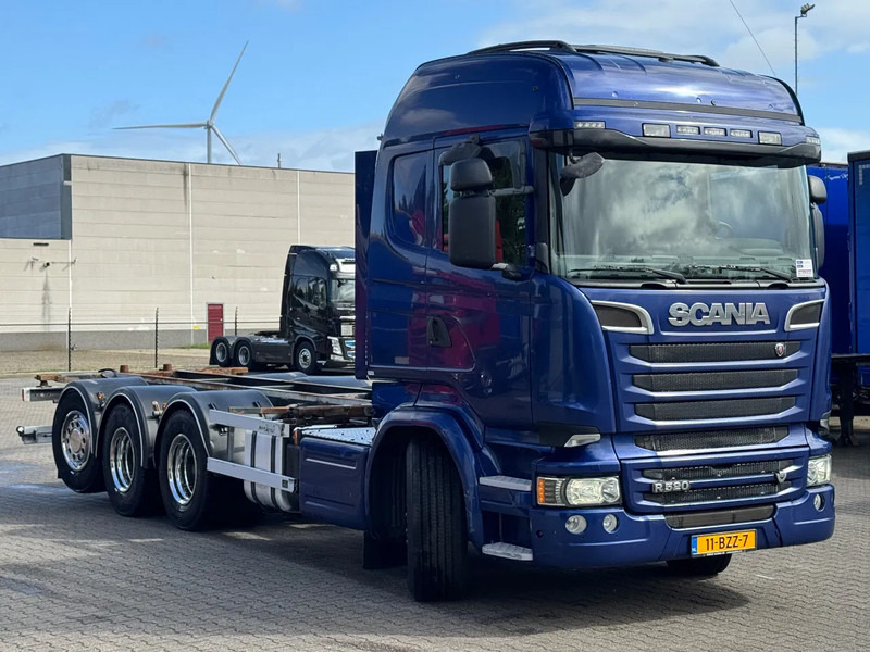 Scania R520 V8 8x4*4 Retarder / BDF / Full Air / Euro 6 - Camion transport containere/ Swap body: Foto 2 Scania R520 V8 8x4*4 Retarder / BDF / Full Air / Euro 6 - Camion transport containere/ Swap body: Foto 2
