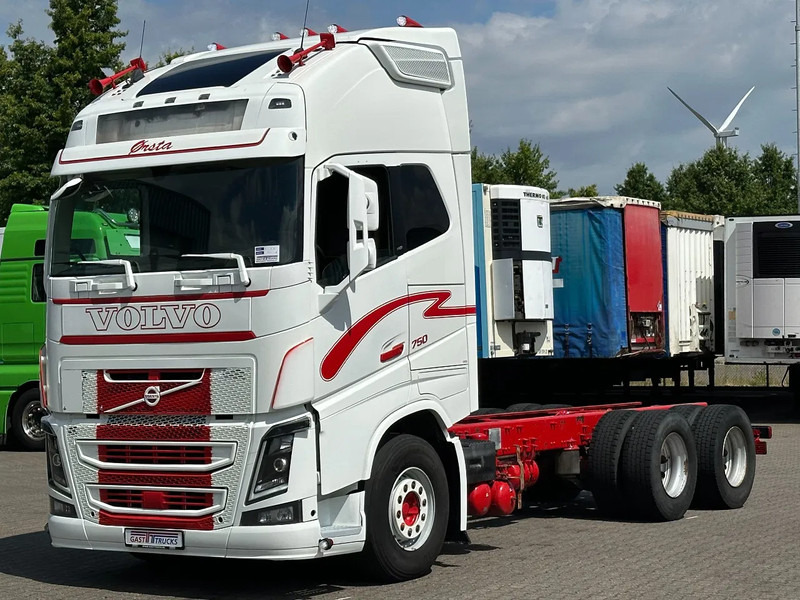 Volvo FH 16.750 6x4 Globe XL Chassis Retarder 4.30 Wb Full Air - Camion şasiu: Foto 1 Volvo FH 16.750 6x4 Globe XL Chassis Retarder 4.30 Wb Full Air - Camion şasiu: Foto 1