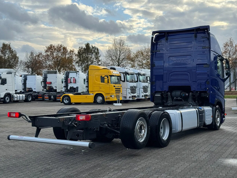 Volvo FH 460 6x2 Globetrotter XL WB 4.90mtr - Camion şasiu: Foto 3 Volvo FH 460 6x2 Globetrotter XL WB 4.90mtr - Camion şasiu: Foto 3