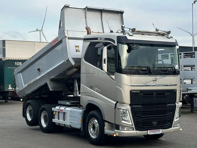 Volvo FH 540 6x4 Big Axle Tipper Tandem Lift Retarder Euro 6 Dual Clutch - Camion şasiu: Foto 3 Volvo FH 540 6x4 Big Axle Tipper Tandem Lift Retarder Euro 6 Dual Clutch - Camion şasiu: Foto 3
