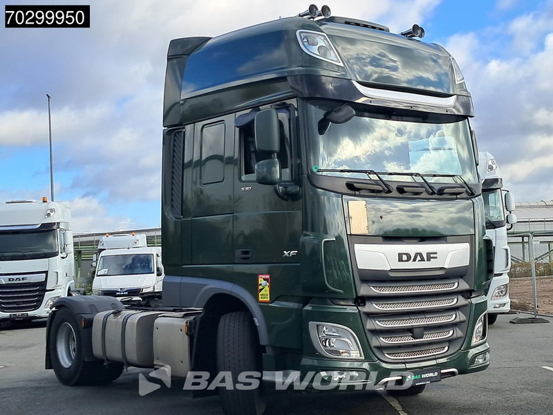 DAF XF 530 4X2 SSC Retarder 2xTanks ACC Standklima Euro 6 - Cap tractor: Foto 3 DAF XF 530 4X2 SSC Retarder 2xTanks ACC Standklima Euro 6 - Cap tractor: Foto 3