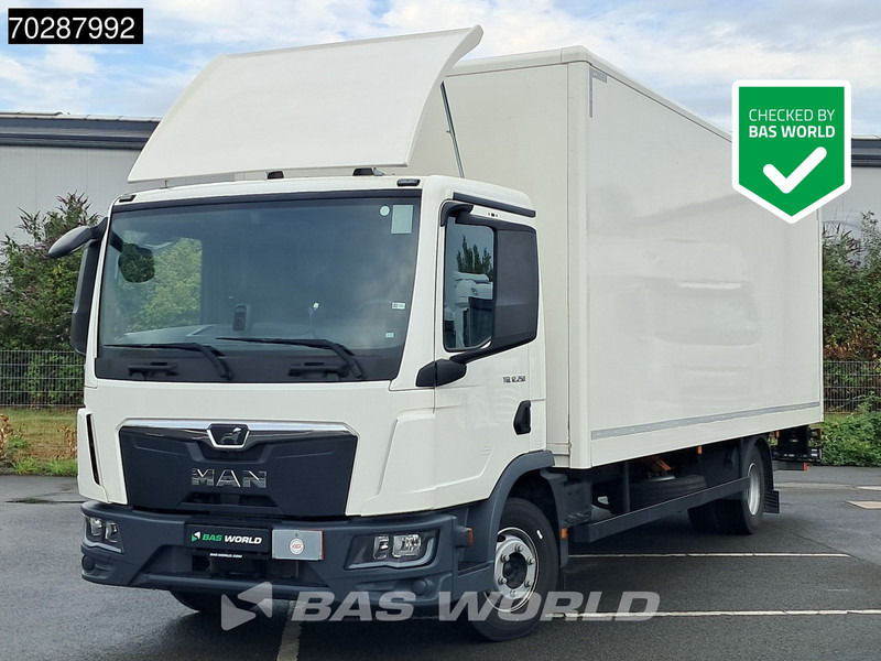MAN TGL 12.250 4X2 12tonner LOW Mileage! 1500kg Ladebordwand Automatic Euro 6 - Camion furgon: Foto 1 MAN TGL 12.250 4X2 12tonner LOW Mileage! 1500kg Ladebordwand Automatic Euro 6 - Camion furgon: Foto 1