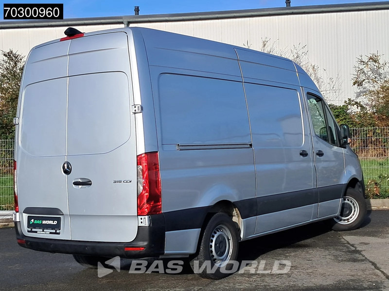 Mercedes-Benz Sprinter 315 CDI Automatik L2H2 150PS Klima Kamera Parksensoren MBUX CarPlay Euro6 L2 A/C - Autoutilitară compactă: Foto 3 Mercedes-Benz Sprinter 315 CDI Automatik L2H2 150PS Klima Kamera Parksensoren MBUX CarPlay Euro6 L2 A/C - Autoutilitară compactă: Foto 3