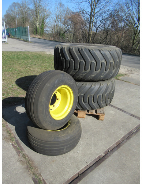John Deere 5515V NOKIAN 550/60R22.5 + Voor Banden + Velg - Roată completă pentru Tractor mic: Foto 2 John Deere 5515V NOKIAN 550/60R22.5 + Voor Banden + Velg - Roată completă pentru Tractor mic: Foto 2