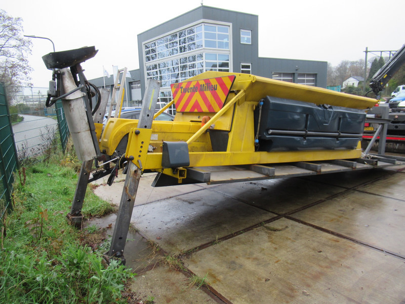 NIDO STRATOS B40-42 PALN Rotopower 4m3 + 2.200L Salzstreuer Saltspreader Zoutstrooier - Sararita: Foto 3 NIDO STRATOS B40-42 PALN Rotopower 4m3 + 2.200L Salzstreuer Saltspreader Zoutstrooier - Sararita: Foto 3