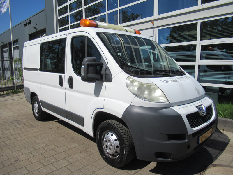 Peugeot Boxer 330 2.2 HDI 96KW L1H P+ DOKA Dubbelcabine AIRCO - Autoutilitară compactă, Autoutilitară cabină dublă: Foto 3 Peugeot Boxer 330 2.2 HDI 96KW L1H P+ DOKA Dubbelcabine AIRCO - Autoutilitară compactă, Autoutilitară cabină dublă: Foto 3