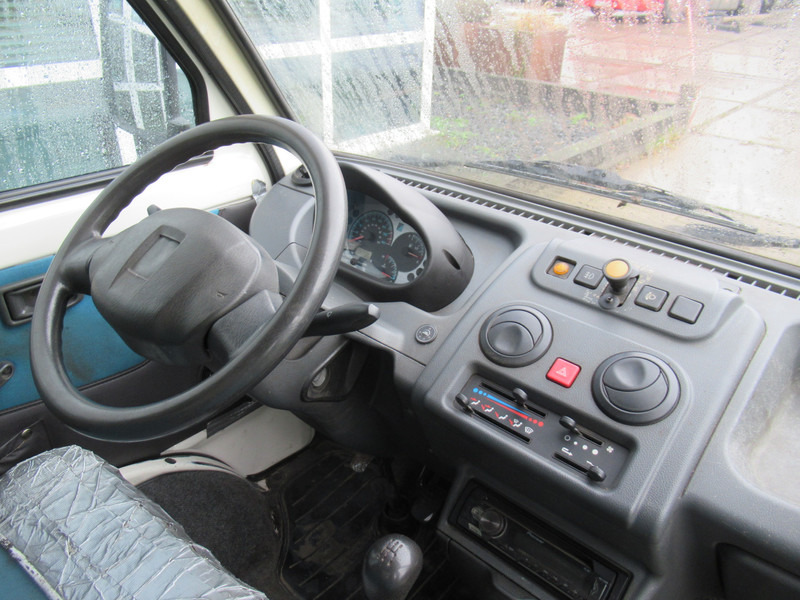 Autoutilitară basculantă Piaggio Porter 1.3 Bi-Fuel LPG + Benzine Kipper Tipper: Foto 8 Autoutilitară basculantă Piaggio Porter 1.3 Bi-Fuel LPG + Benzine Kipper Tipper: Foto 8