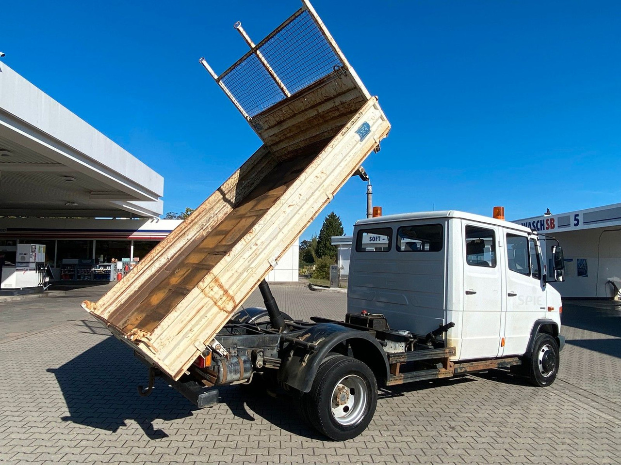 Mercedes-Benz VARIO 816D Doka 3 Seiten Kipper Meiller - Autoutilitară basculantă, Autoutilitară cabină dublă: Foto 4 Mercedes-Benz VARIO 816D Doka 3 Seiten Kipper Meiller - Autoutilitară basculantă, Autoutilitară cabină dublă: Foto 4