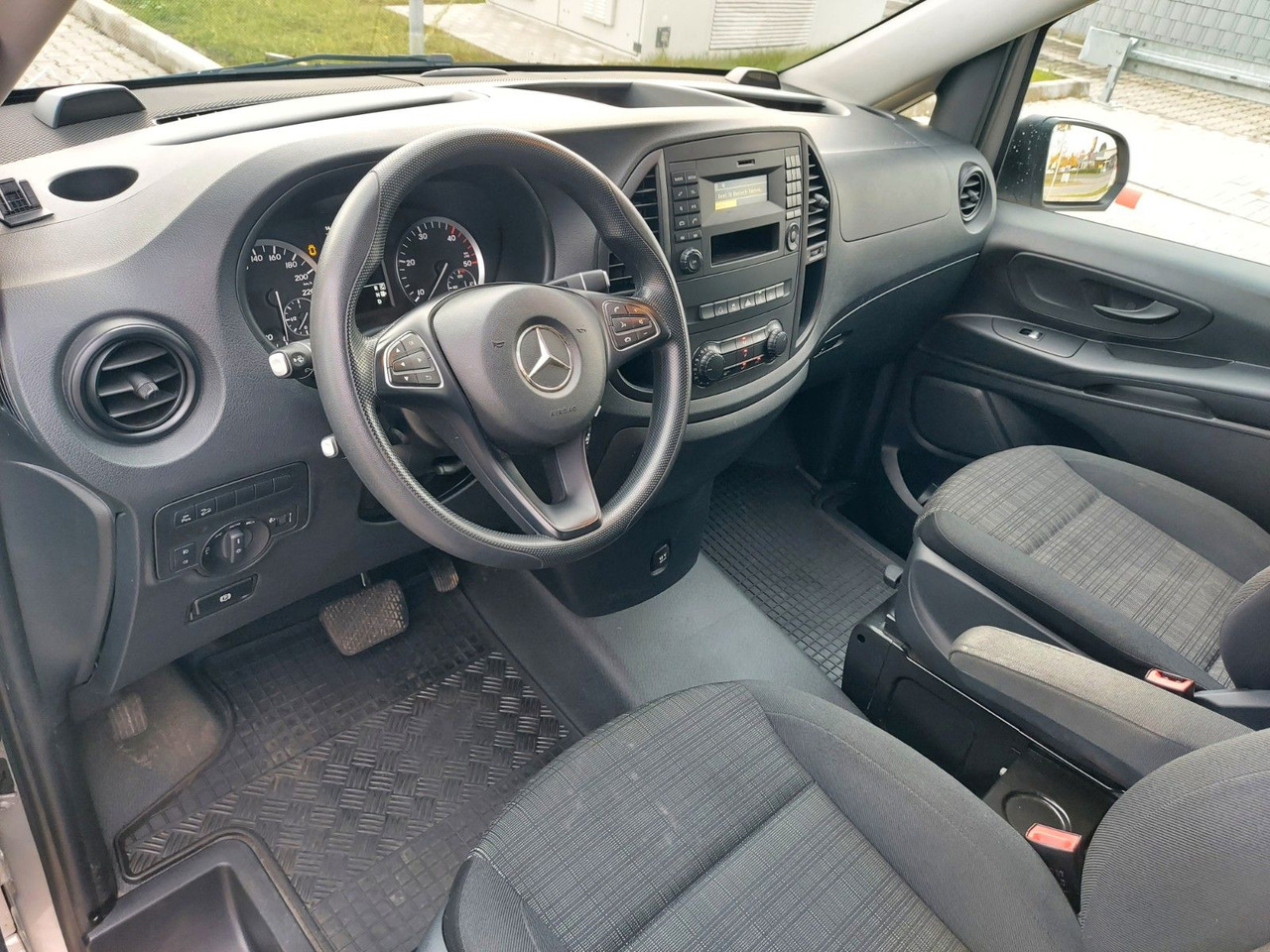 Mercedes-Benz Vito Kasten 114 4x4 4Matic lang Klima AHK PDC în leasing Mercedes-Benz Vito Kasten 114 4x4 4Matic lang Klima AHK PDC: Foto 16