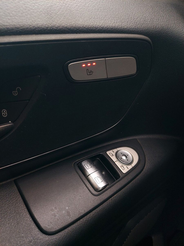 Mercedes-Benz Vito Mixto 119 CDI Lang Autom. Standheiz. Klima - Transport persoane: Foto 4 Mercedes-Benz Vito Mixto 119 CDI Lang Autom. Standheiz. Klima - Transport persoane: Foto 4