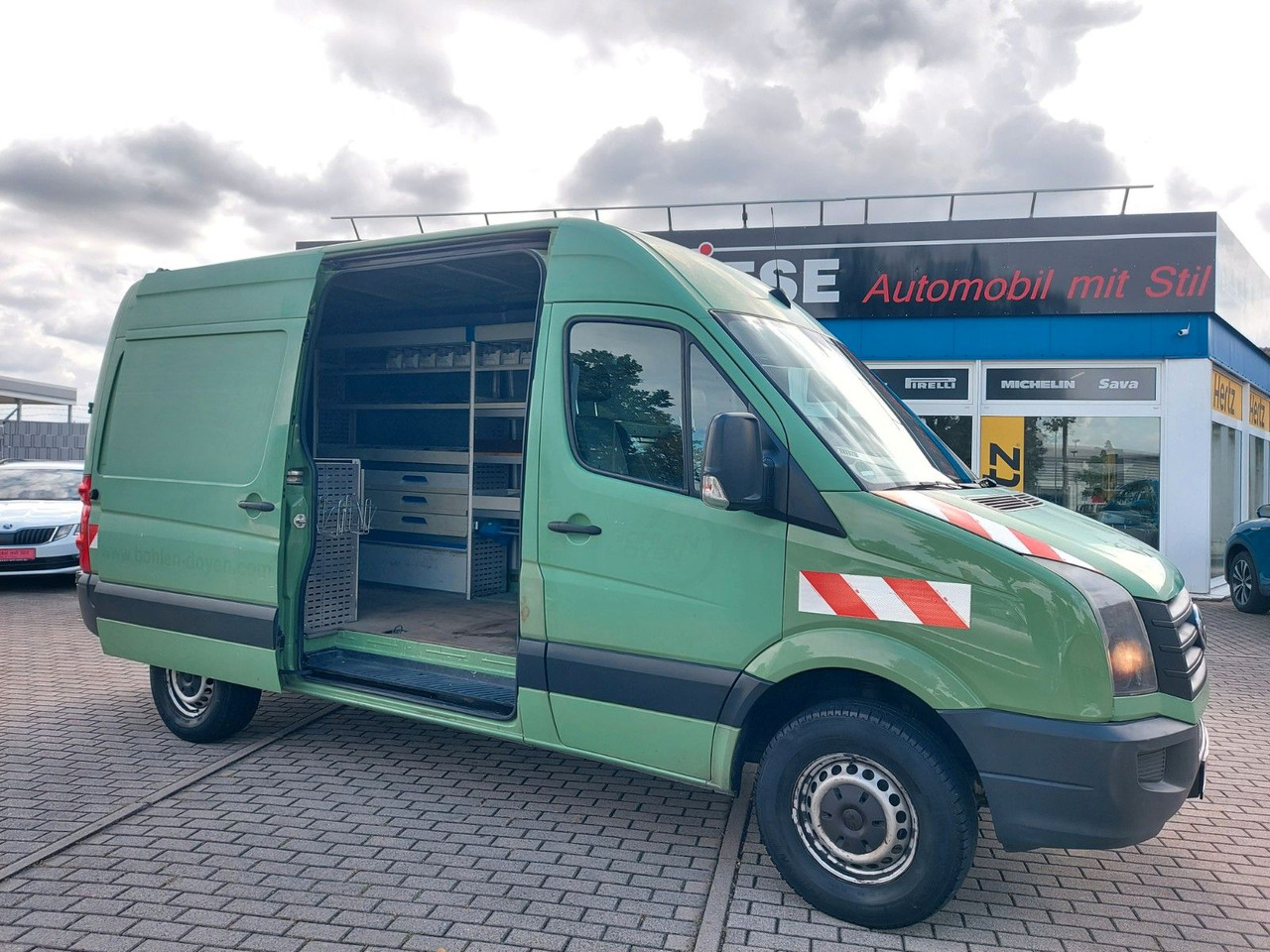 Volkswagen Crafter Kasten 35 mittel L2H2 Hochdach Klima AHK - Dubă: Foto 1 Volkswagen Crafter Kasten 35 mittel L2H2 Hochdach Klima AHK - Dubă: Foto 1