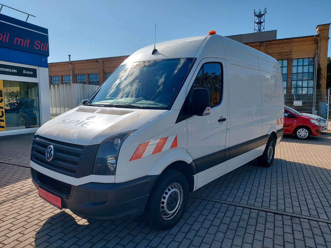 Volkswagen Crafter Kasten 35 mittel L2H2 Hochdach Klima - Dubă: Foto 5 Volkswagen Crafter Kasten 35 mittel L2H2 Hochdach Klima - Dubă: Foto 5