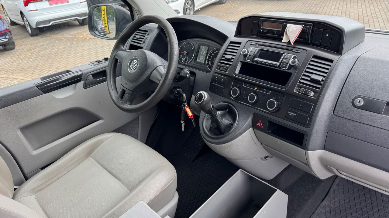Volkswagen T5 Transporter Kasten-Kombi Lang 4Motion KLIMA - Transport persoane: Foto 4 Volkswagen T5 Transporter Kasten-Kombi Lang 4Motion KLIMA - Transport persoane: Foto 4