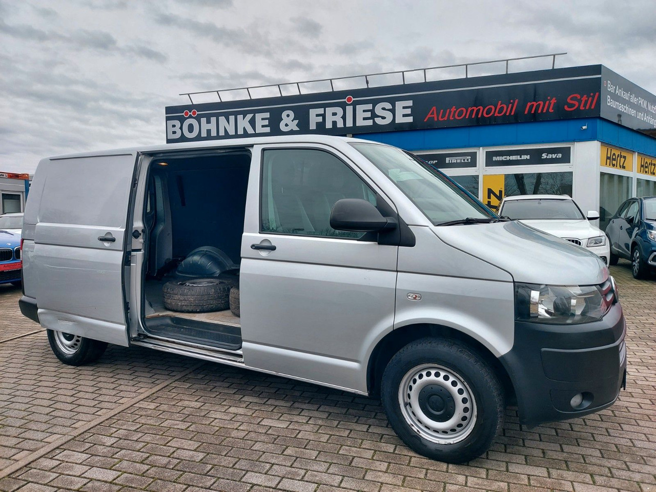 Volkswagen T5 Transporter Kasten Kombi Lang Klima Standheiz - Transport persoane: Foto 1 Volkswagen T5 Transporter Kasten Kombi Lang Klima Standheiz - Transport persoane: Foto 1