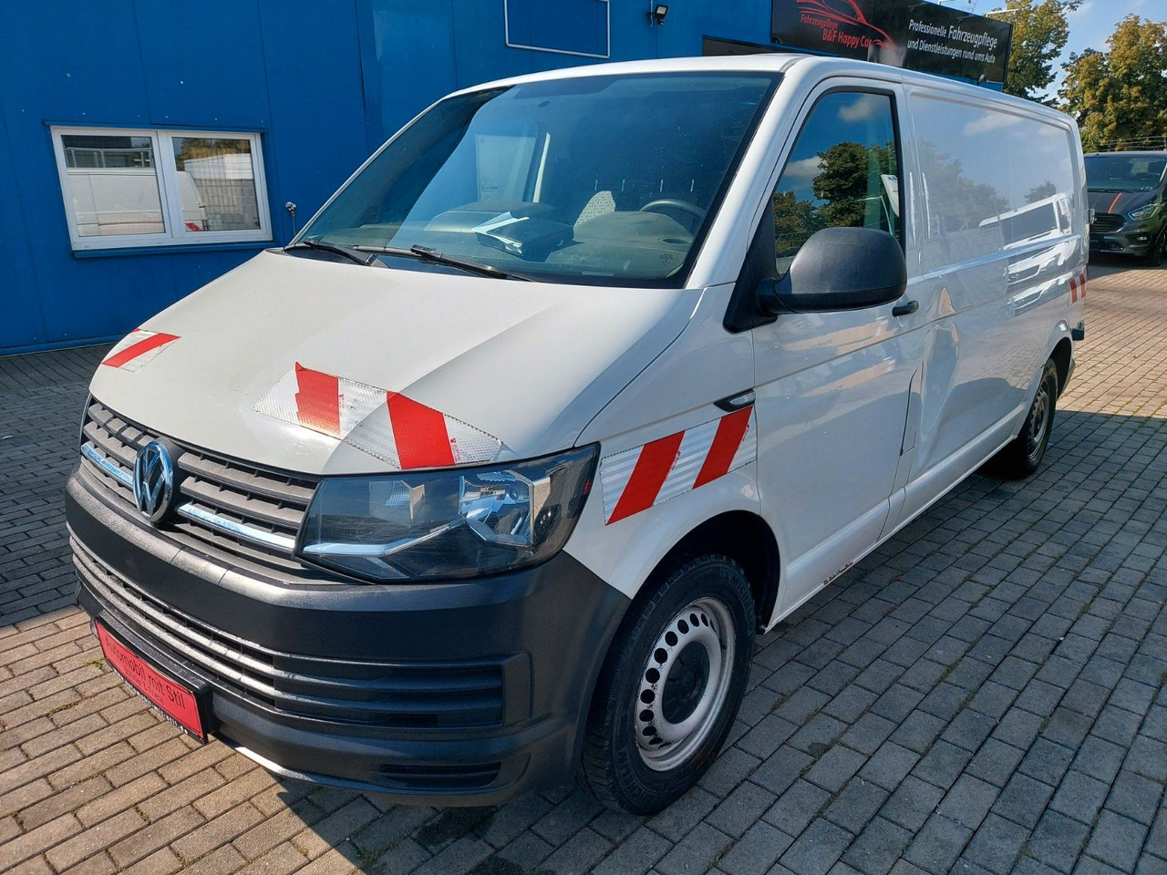 Volkswagen T6 Transporter Kasten Kombi lang Motorschaden - Transport persoane: Foto 4 Volkswagen T6 Transporter Kasten Kombi lang Motorschaden - Transport persoane: Foto 4
