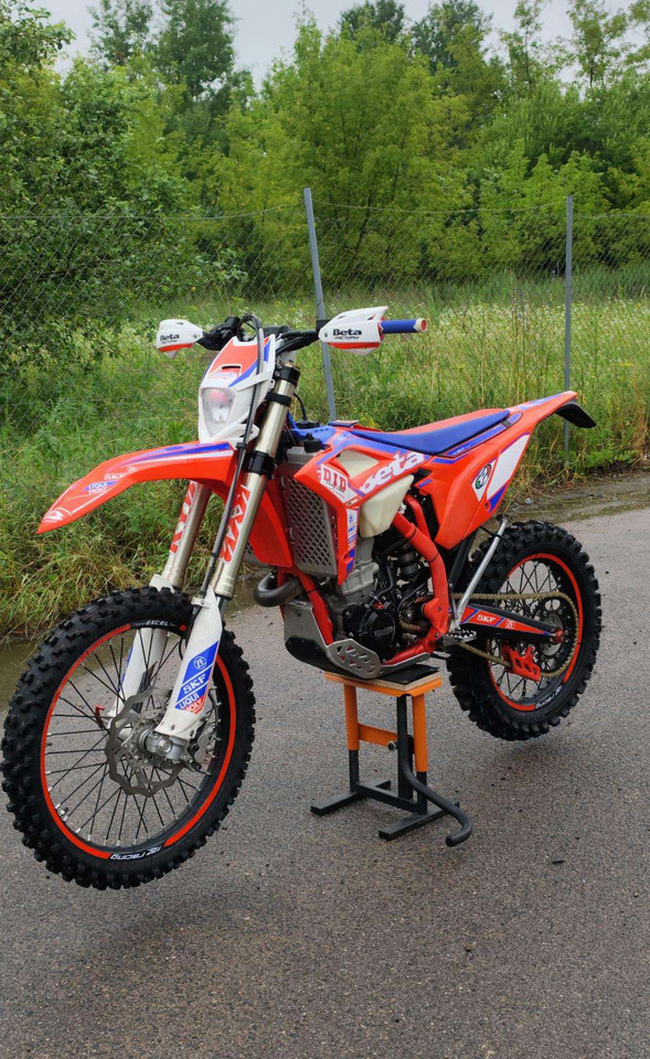 Beta RR 430cc - Motocicletă: Foto 1 Beta RR 430cc - Motocicletă: Foto 1