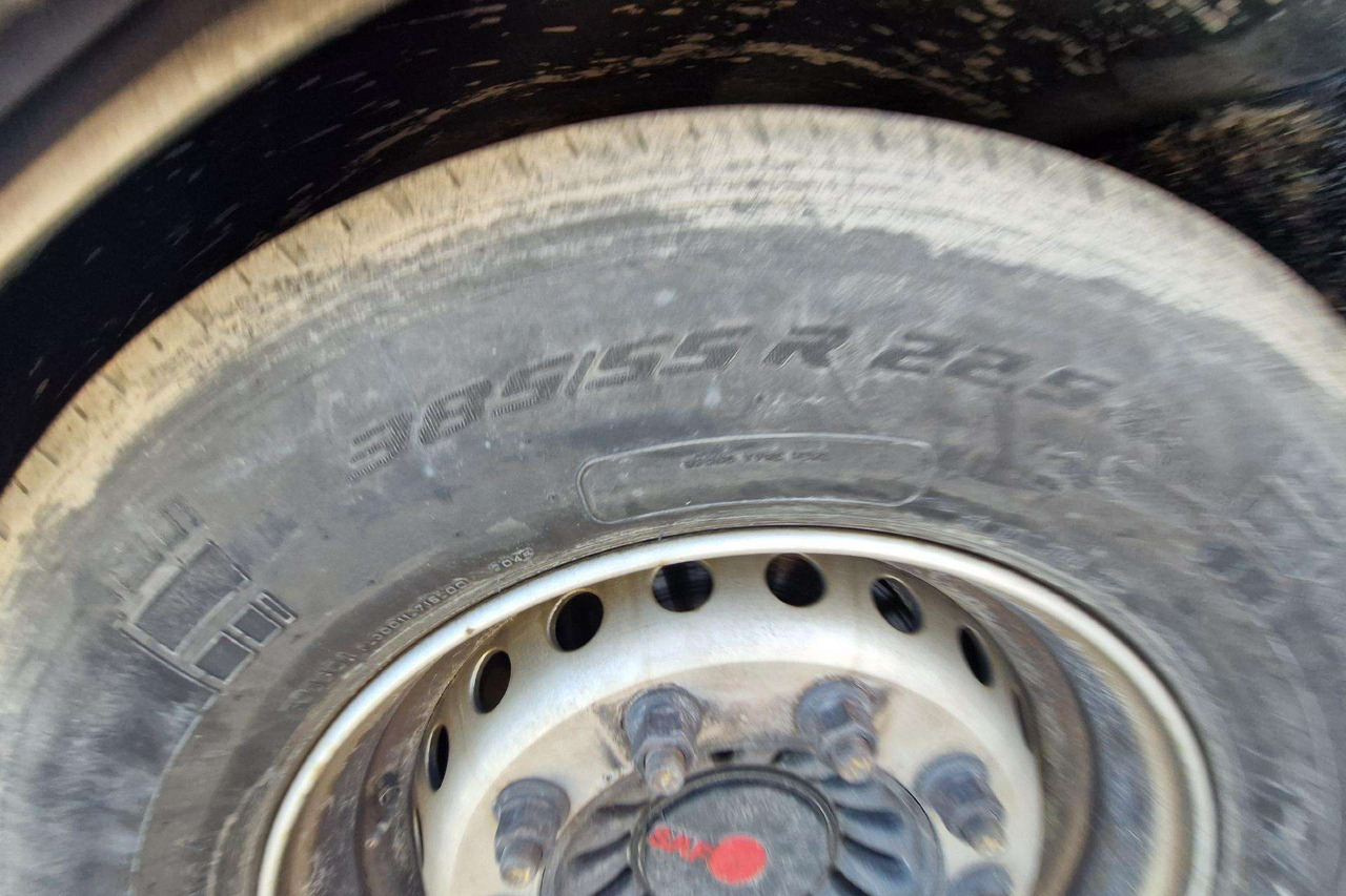 Camion cu prelată DAF XF 530 FT: Foto 14