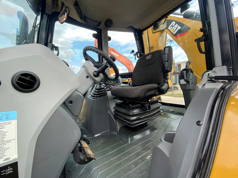Caterpillar 432F2 NVT - Buldoexcavator: Foto 3 Caterpillar 432F2 NVT - Buldoexcavator: Foto 3