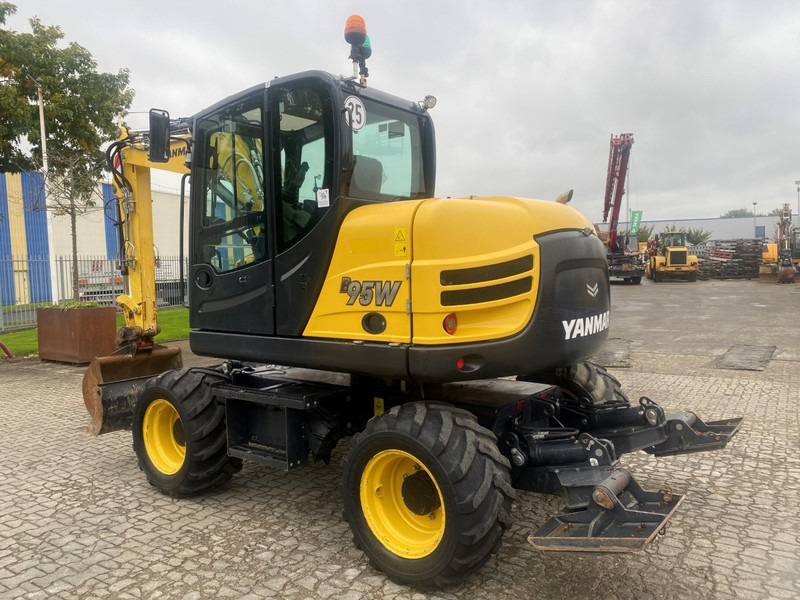 Yanmar B95w NVT - Excavator pe roţi: Foto 2 Yanmar B95w NVT - Excavator pe roţi: Foto 2