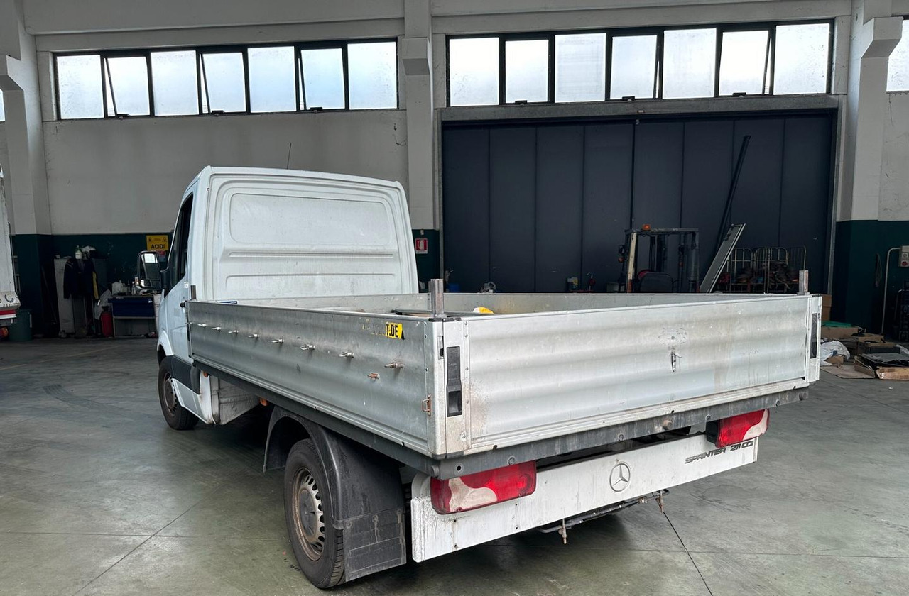 Mercedes Benz 211 centina euro 6 - Autoutilitară cu prelată: Foto 5 Mercedes Benz 211 centina euro 6 - Autoutilitară cu prelată: Foto 5