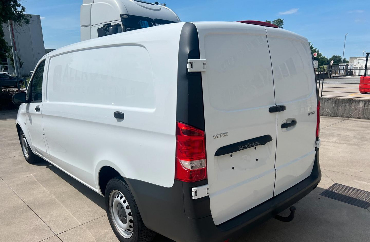 Mercedes vito 111 - Dubă: Foto 1 Mercedes vito 111 - Dubă: Foto 1
