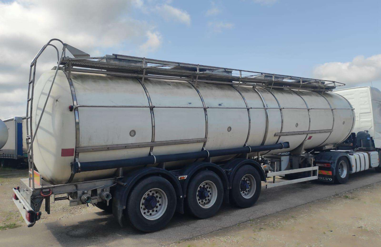 Farcinox FX-3-11 - Semiremorcă cisternă: Foto 4 Farcinox FX-3-11 - Semiremorcă cisternă: Foto 4