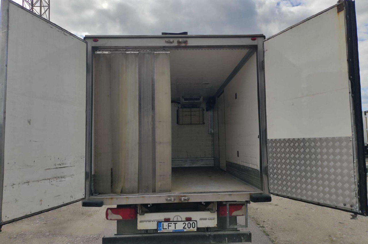 Mercedes-Benz Sprinter - Dubă: Foto 5 Mercedes-Benz Sprinter - Dubă: Foto 5